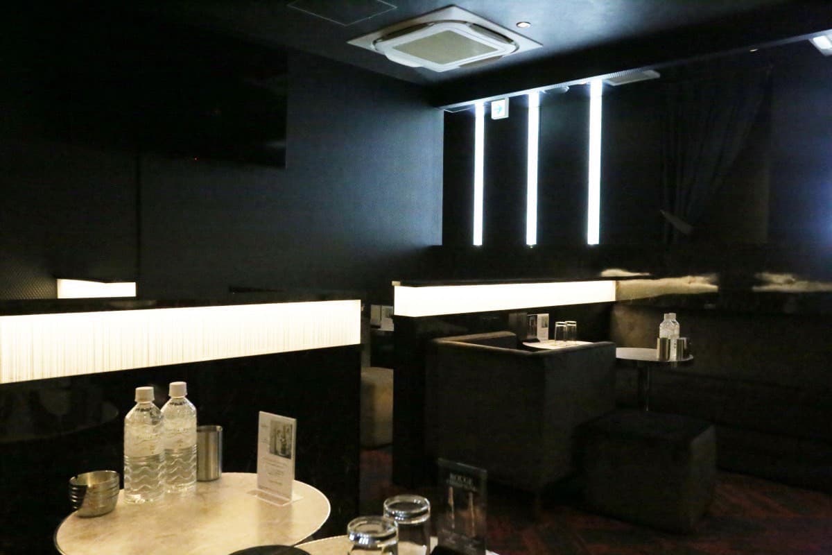 新宿のキャバクラ「Club r」の内装２です。