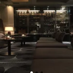 東京の西麻布にある会員制ラウンジ「24ラウンジ (24Lounge)）」の店内写真1